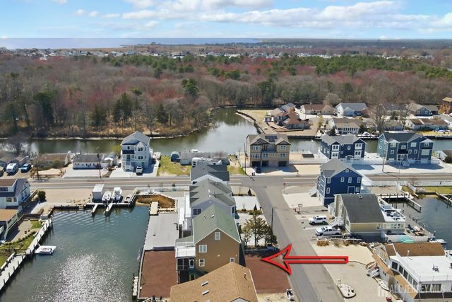 1215 Niihau Drive, Lacey, NJ 08731