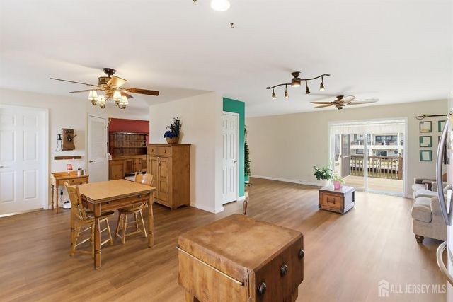 1215 Niihau Drive, Lacey, NJ 08731