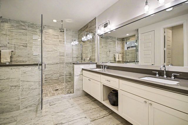 3507 Ridgeway Valley Lane, Houston, TX 77055