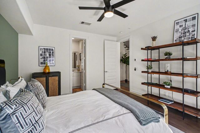 3507 Ridgeway Valley Lane, Houston, TX 77055