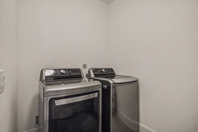 3507 Ridgeway Valley Lane, Houston, TX 77055