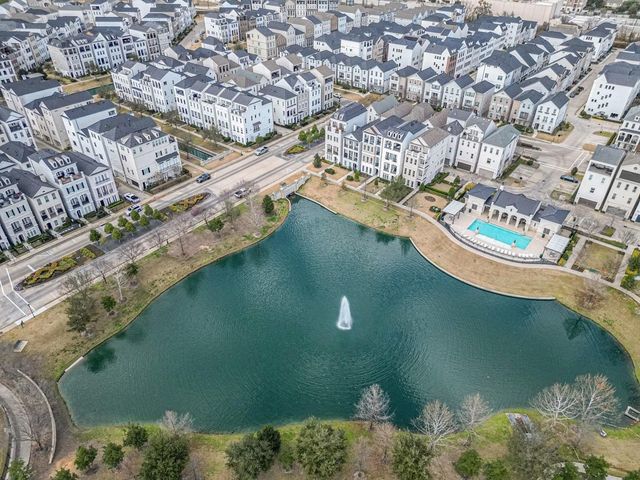 3507 Ridgeway Valley Lane, Houston, TX 77055