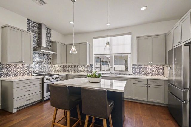 3507 Ridgeway Valley Lane, Houston, TX 77055