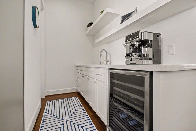 3507 Ridgeway Valley Lane, Houston, TX 77055