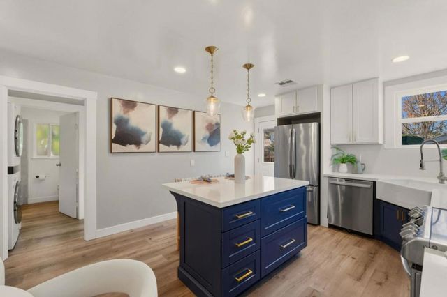 271 N Central Avenue, Campbell, CA 95008