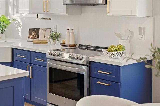 271 N Central Avenue, Campbell, CA 95008