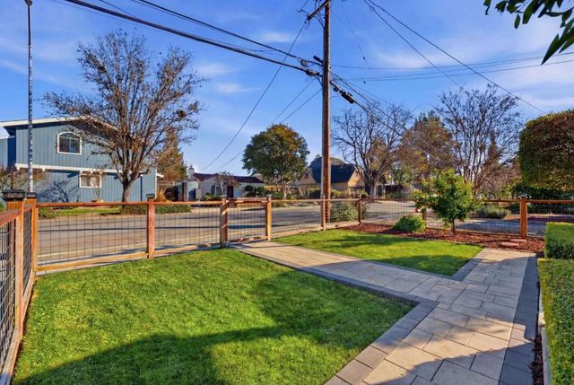 271 N Central Avenue, Campbell, CA 95008