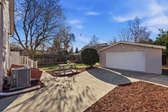 271 N Central Avenue, Campbell, CA 95008