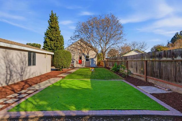 271 N Central Avenue, Campbell, CA 95008