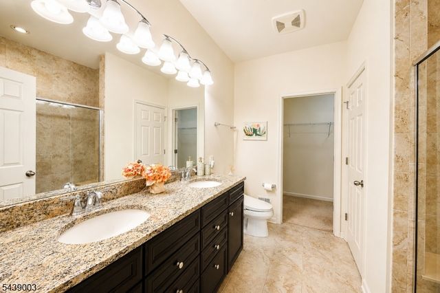 108 Aspen Dr, Cedar Grove Twp., NJ 07009