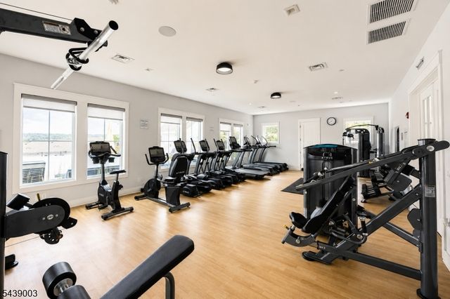 108 Aspen Dr, Cedar Grove Twp., NJ 07009