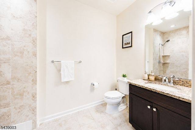 108 Aspen Dr, Cedar Grove Twp., NJ 07009