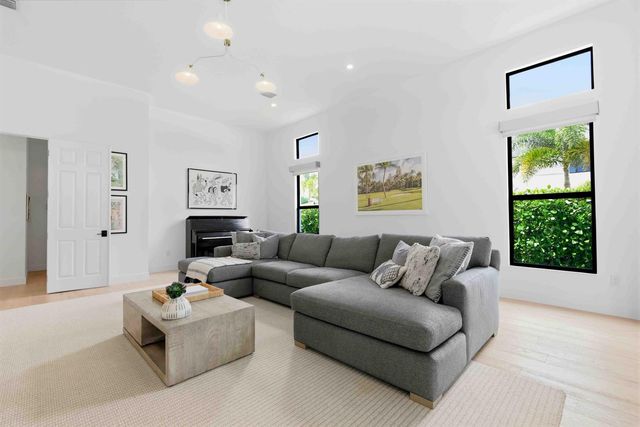 9593 Vescovato Way, Boca Raton, FL 33323