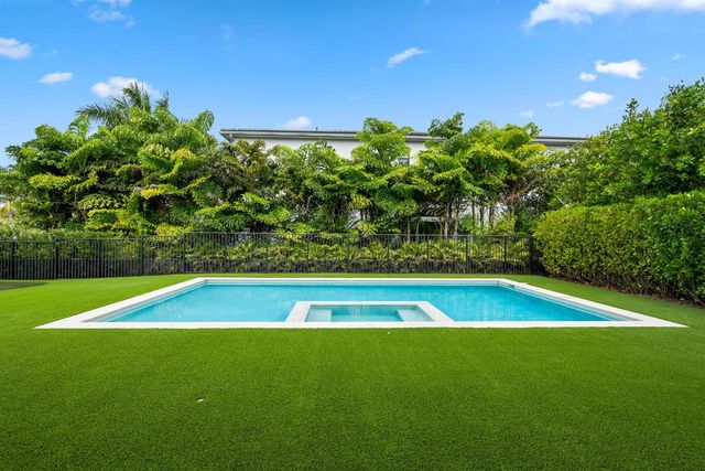 9593 Vescovato Way, Boca Raton, FL 33323