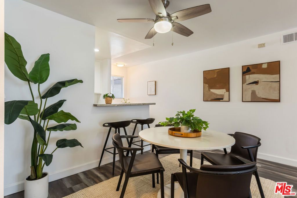 Image 12 of property listing at 11701 Texas Avenue 306, Los Angeles, CA 90025