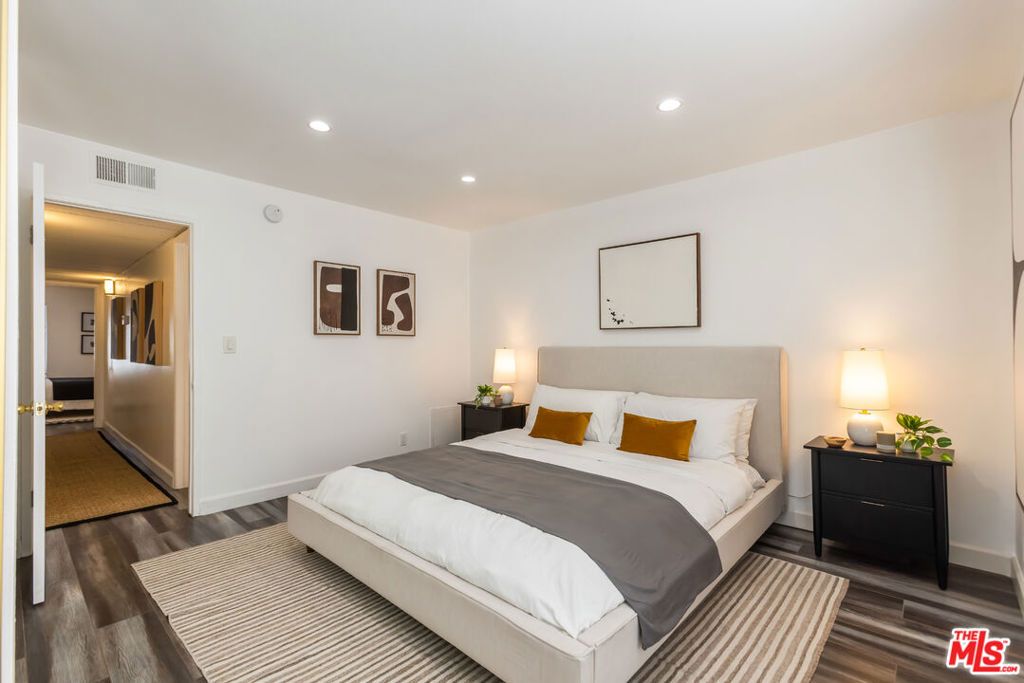 Image 24 of property listing at 11701 Texas Avenue 306, Los Angeles, CA 90025