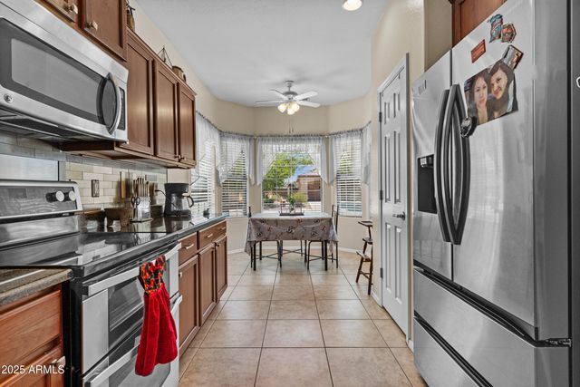 36872 W MONDRAGONE Lane, Maricopa, AZ 85138