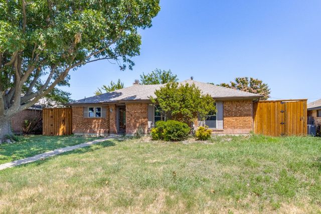 2218 Fuqua Road, Rowlett, TX 75088