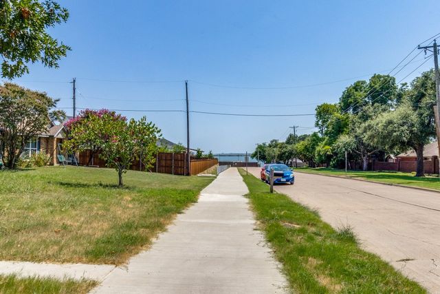 2218 Fuqua Road, Rowlett, TX 75088