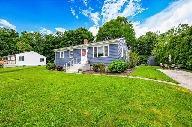 27 Alan Avenue, Portsmouth, RI 02871