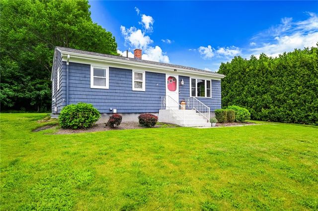 27 Alan Avenue, Portsmouth, RI 02871