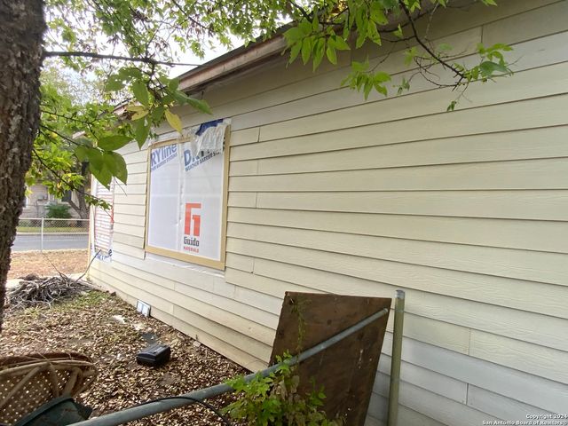 341&343 Avondale Ave, San Antonio, TX 78223