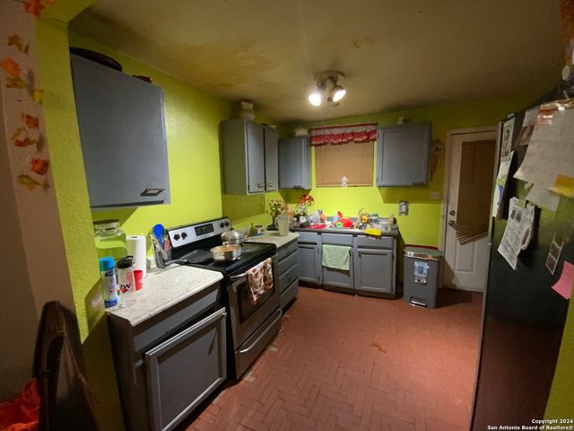 341&343 Avondale Ave, San Antonio, TX 78223