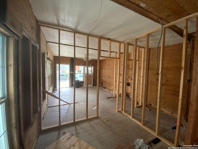 341&343 Avondale Ave, San Antonio, TX 78223