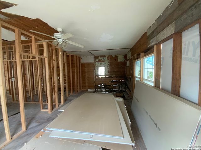 341&343 Avondale Ave, San Antonio, TX 78223