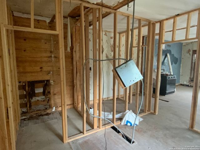 341&343 Avondale Ave, San Antonio, TX 78223