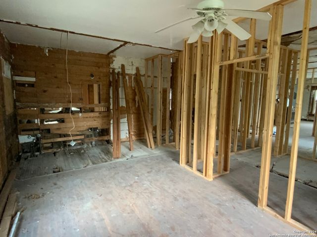 341&343 Avondale Ave, San Antonio, TX 78223