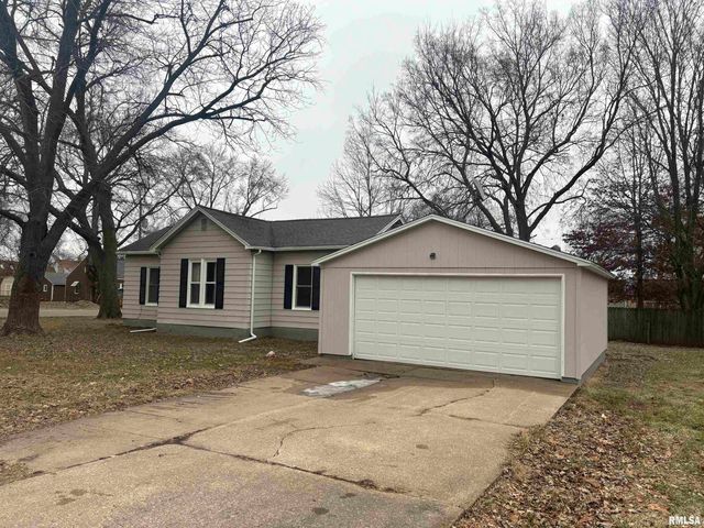 520 W BEECH Street, Chillicothe, IL 61523