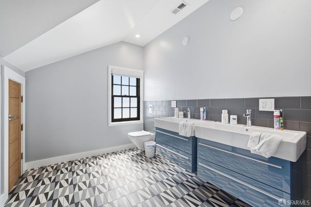 256 waterville Street, San Francisco, CA 94124