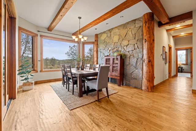 15602 Roving Way, Grass Valley, CA 95949