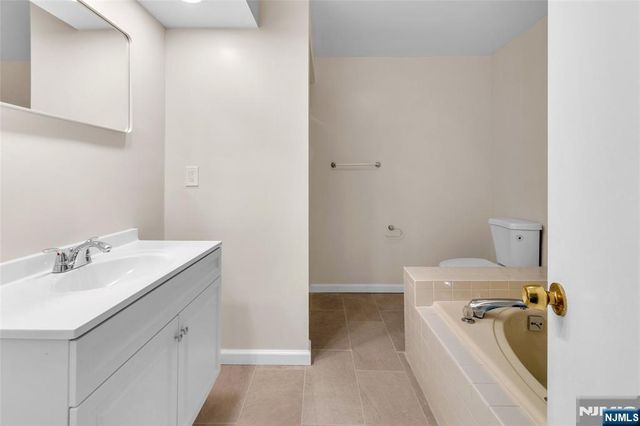 163 Marion, West Orange, NJ 07052