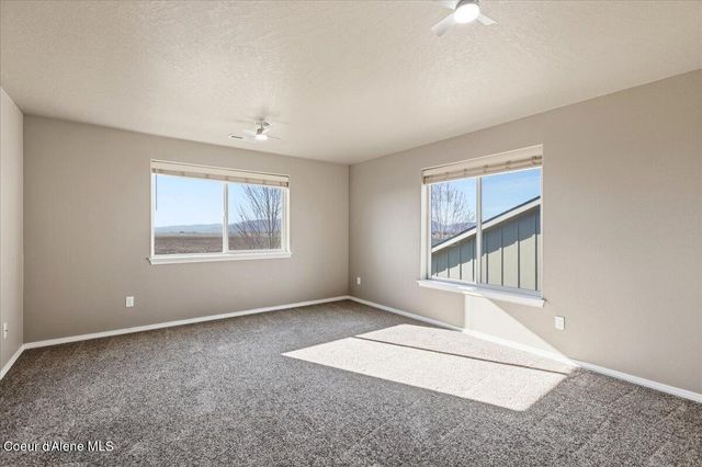 13071 N LOVELAND WAY, Hayden, ID 83835