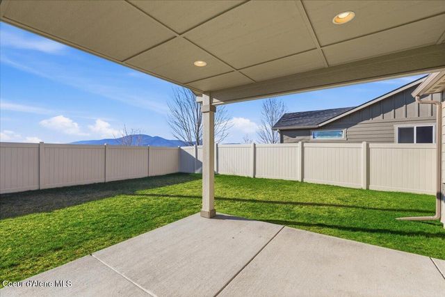 13071 N LOVELAND WAY, Hayden, ID 83835
