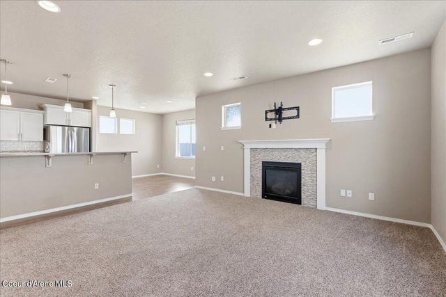 13071 N LOVELAND WAY, Hayden, ID 83835