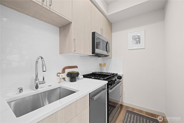 5517 B 9th Avenue NW, Seattle, WA 98107