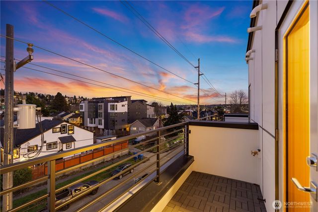 5517 B 9th Avenue NW, Seattle, WA 98107