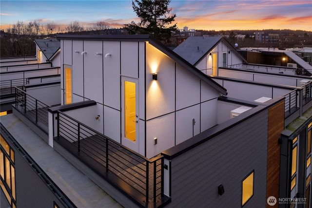 5517 B 9th Avenue NW, Seattle, WA 98107