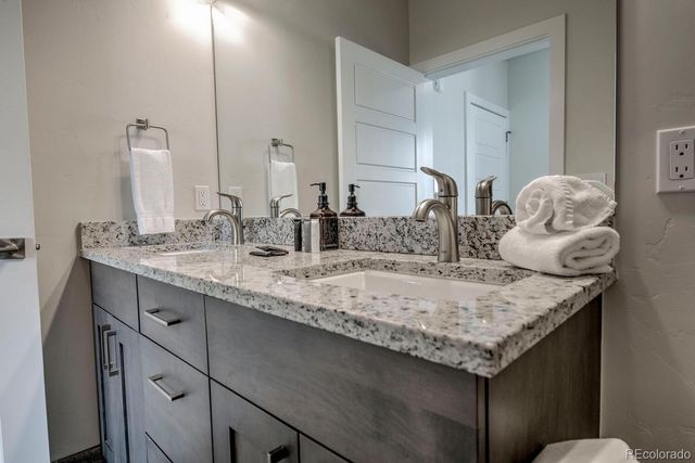 235 E La Bonte Street 108, Dillon, CO 80435