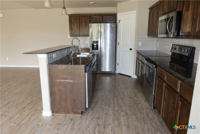 2520 Heartland Avenue, Copperas Cove, TX 76522