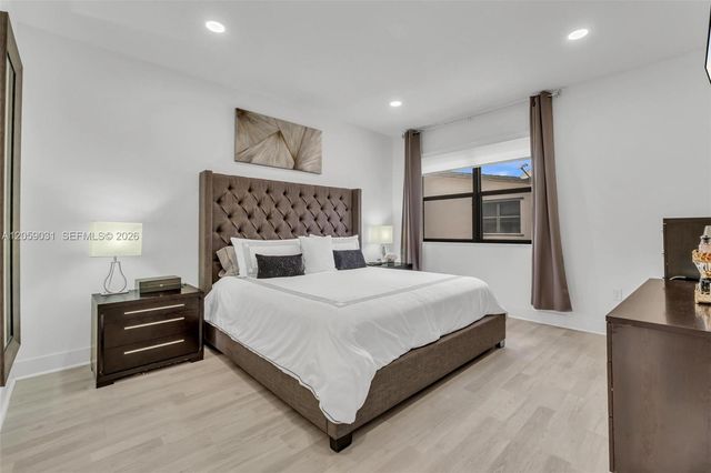 10533 NW 78th Terrace, Doral, FL 33178