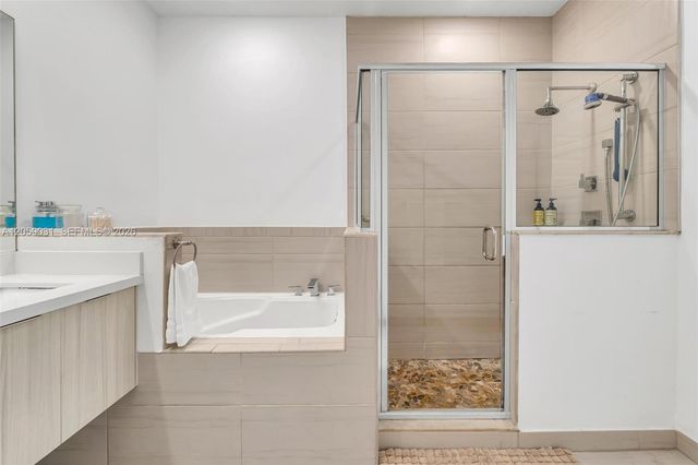 10533 NW 78th Terrace, Doral, FL 33178