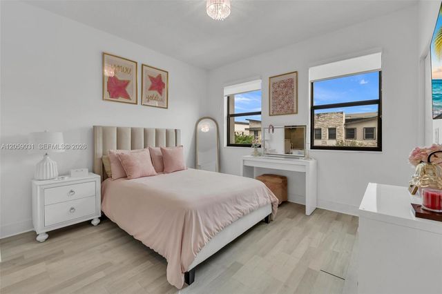 10533 NW 78th Terrace, Doral, FL 33178