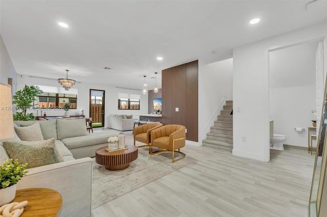 10533 NW 78th Terrace, Doral, FL 33178