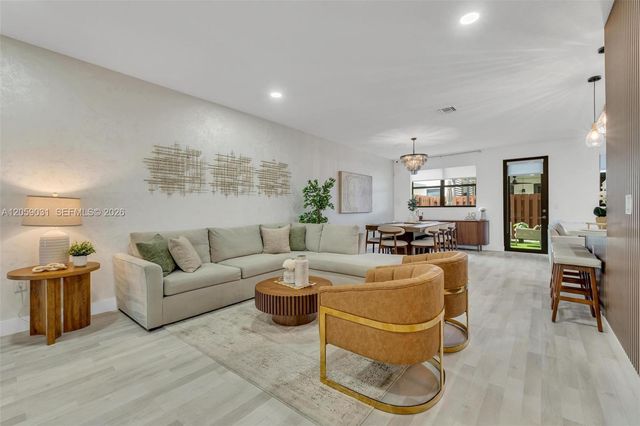 10533 NW 78th Terrace, Doral, FL 33178