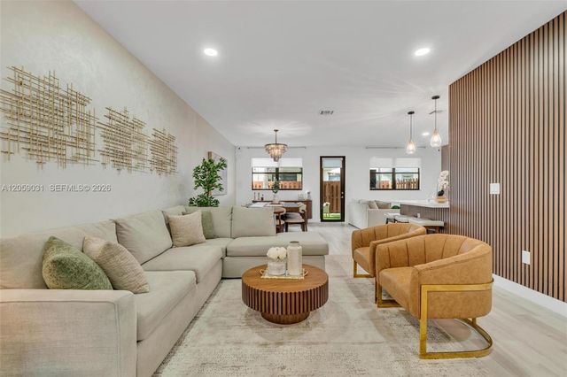 10533 NW 78th Terrace, Doral, FL 33178
