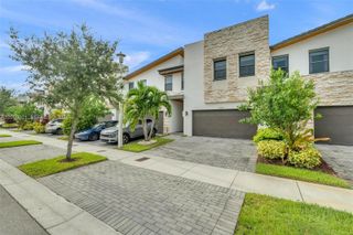 10533 NW 78th Terrace, Doral, FL 33178